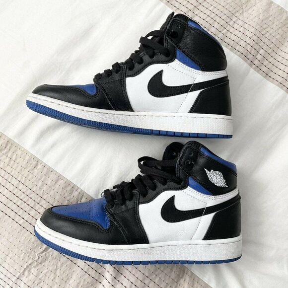 NIKE AIR JORDAN 1 RETRO HIGH OG ROYAL TOE YOUTH SIZE 7Y/WOMENS 8.5